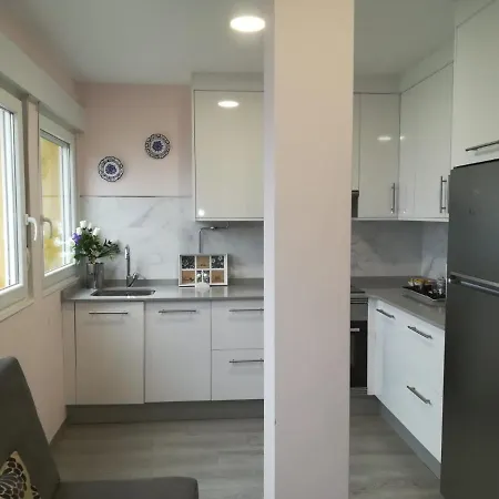 Apartamentos Varadero En Praia Da Vina En Corcubion Apartman Corcubión